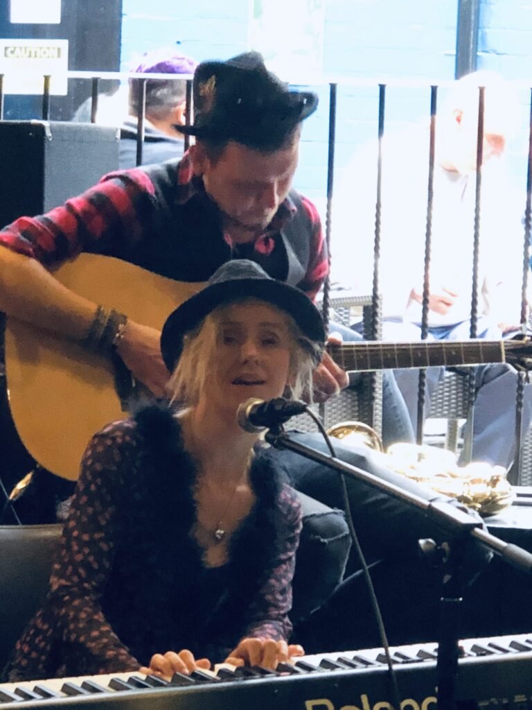 Acoustic Sunday — The Saddle, Chester, photograph 3 of 3