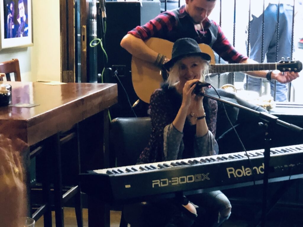 Acoustic Sunday — The Saddle, Chester, photograph 1 of 3
